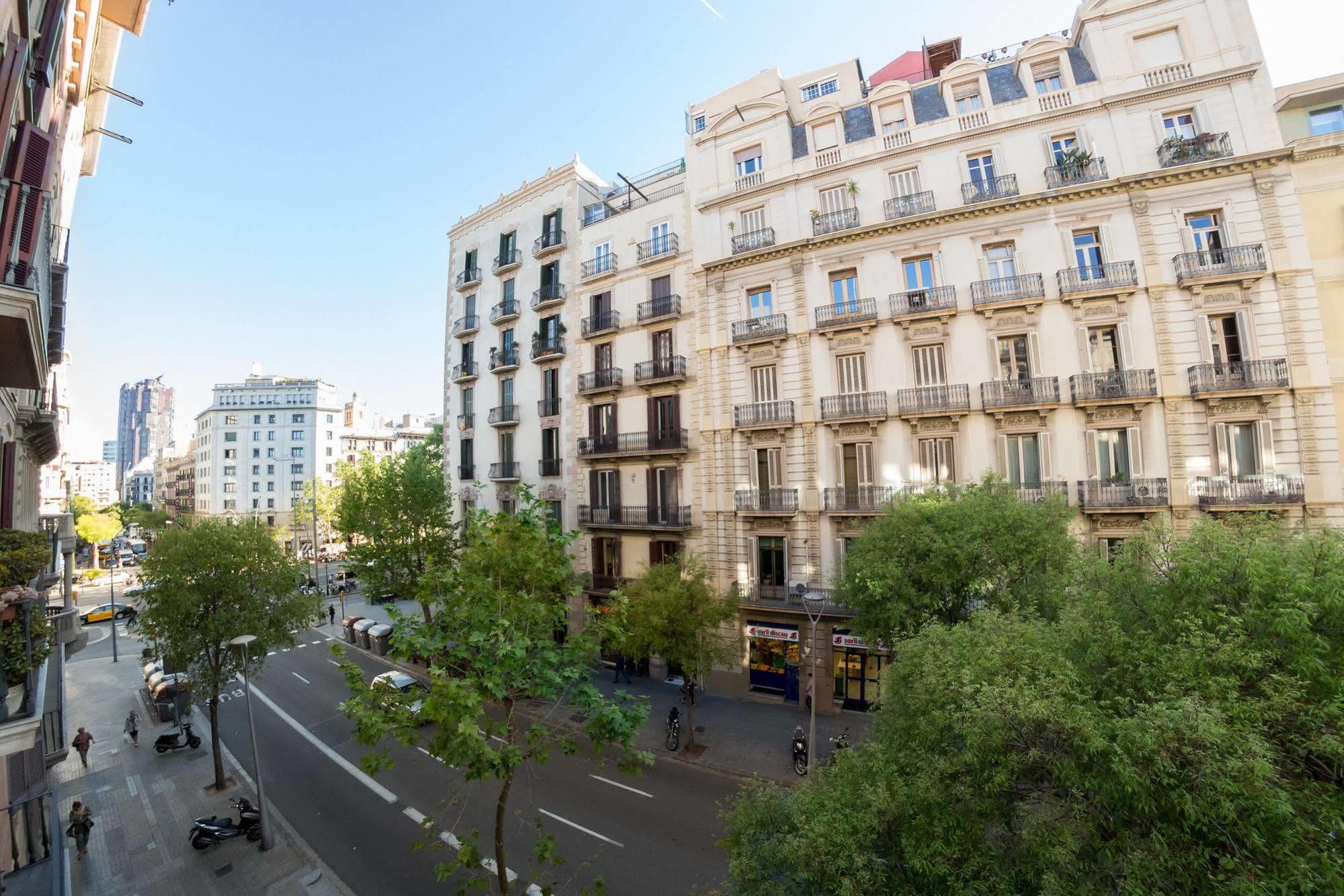 Sant Jordi Alberg Barcelona Kültér fotó